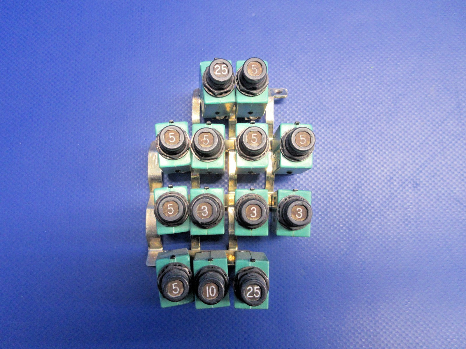 Diamond DA-40 Klixon Circuit Breaker LOT P/N MS26574-5 (0626-839)