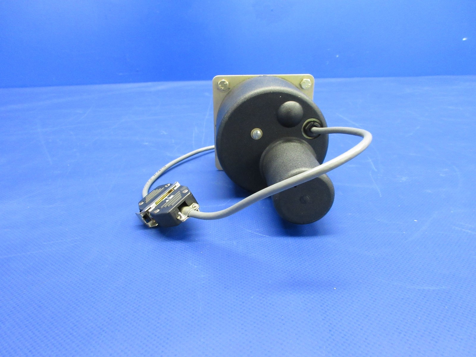 Cessna 182 / 182H S-TEC Corporation Autopilot Pitch Servo 10107-P4 (0126-444)