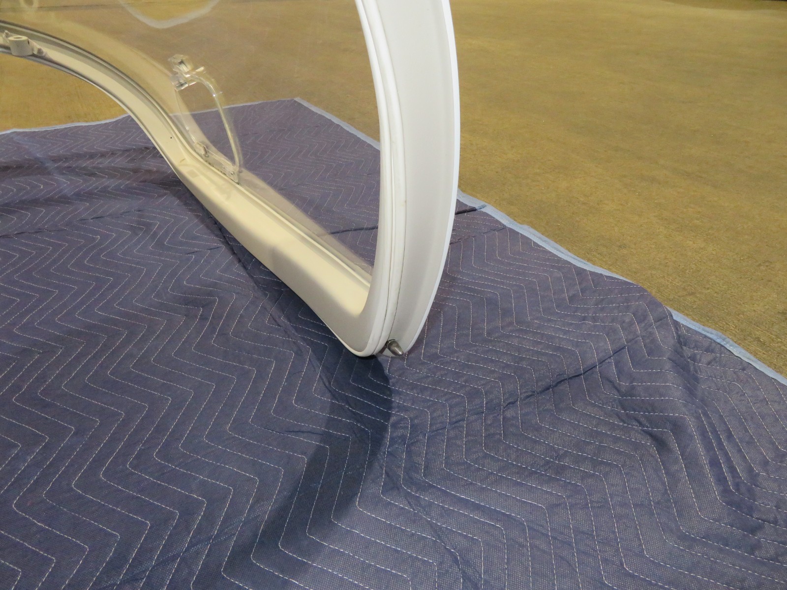 Diamond DA-40 Canopy Clear Tint P/N D41-5210-00-00 (0526-98)