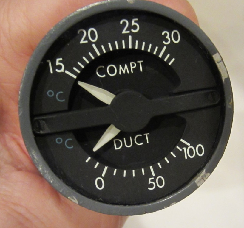 WESTON TEMP COMPT SUPPLY DUCT GAUGE P/N 520898