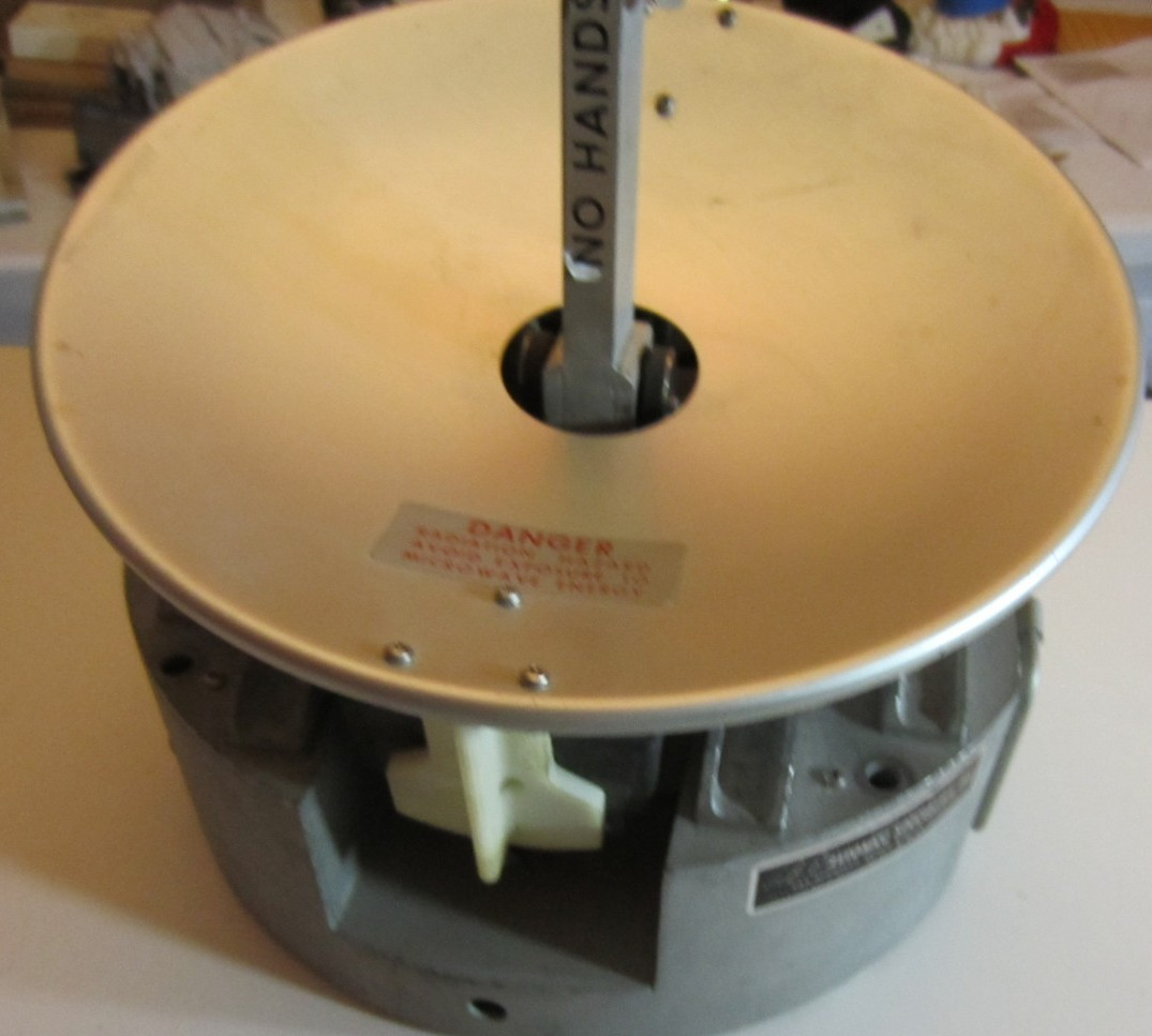RADAR RCA RTA-1002 P/N MI 585264-1 FOR PARTS AS PICTURED COMPLETE