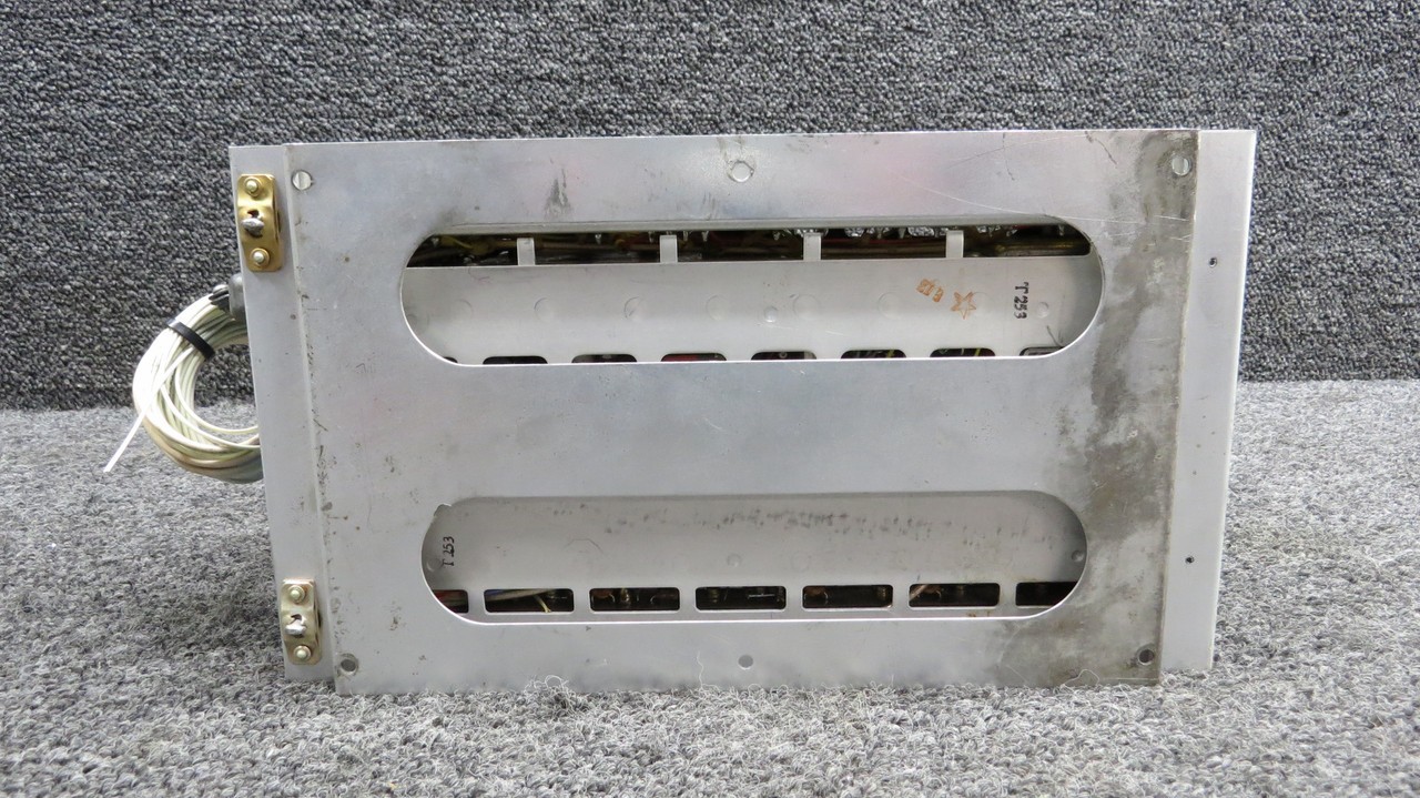 066-1029-00-01 King Radio KN-65 DME Processor with Tray and Mods (Volts: 14-28)