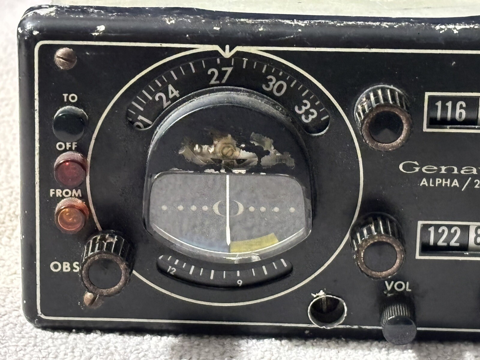 GENAVE ALPHA/200 NAV-COM AIRCRAFT RADIO – Untested Sold As Is For Parts