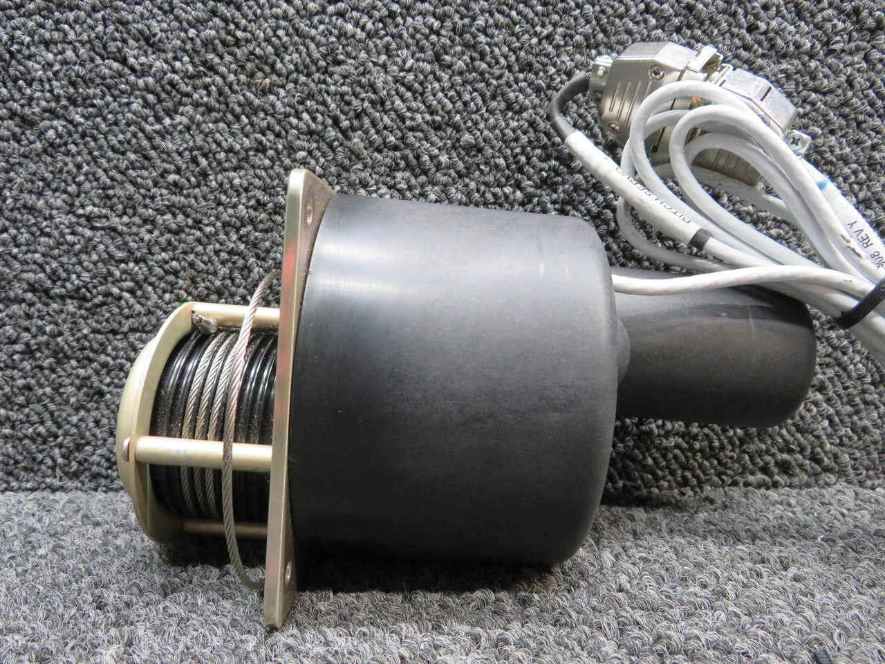 0107-1-P2 S-Tec Autopilot Pitch Servo Assembly (Volts: 14)