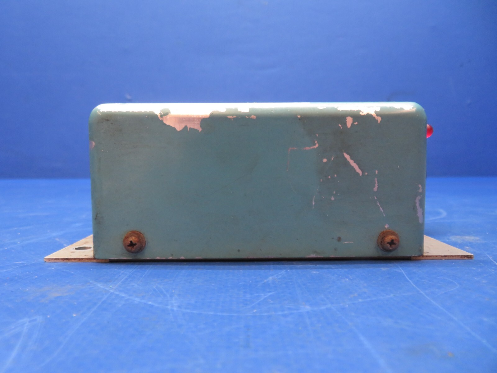 Diamond DA-42 Hartzell Engine Voltage Regulator 28v P/N VR2000-28-2 (0623-543)