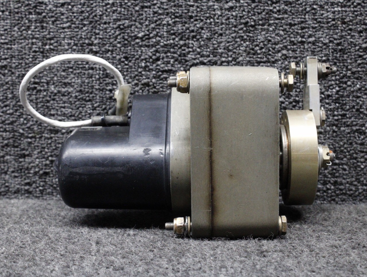 1C784-801 Century Flight Systems Yaw Servo Assembly (Volts: 14)