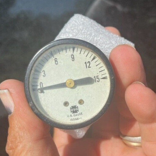 U.S. Gauge Pressure Instrument – 1 5/8″ Round p/n 13398-1 Ranging 0-15 Pounds