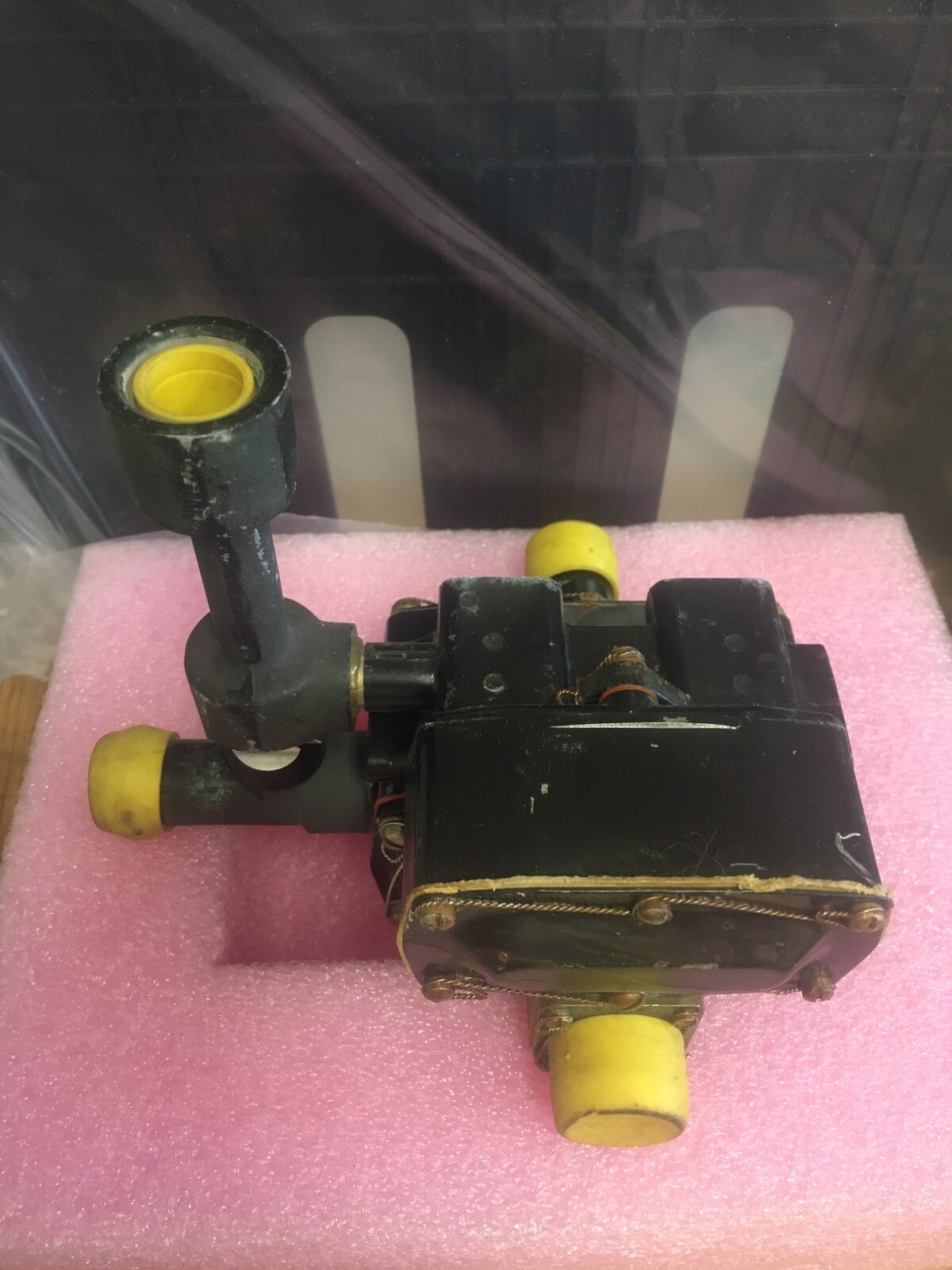 Lucas Aerospace Ejector Distributing Valve 28V 1.5A P/N 38E63-1B 7/90