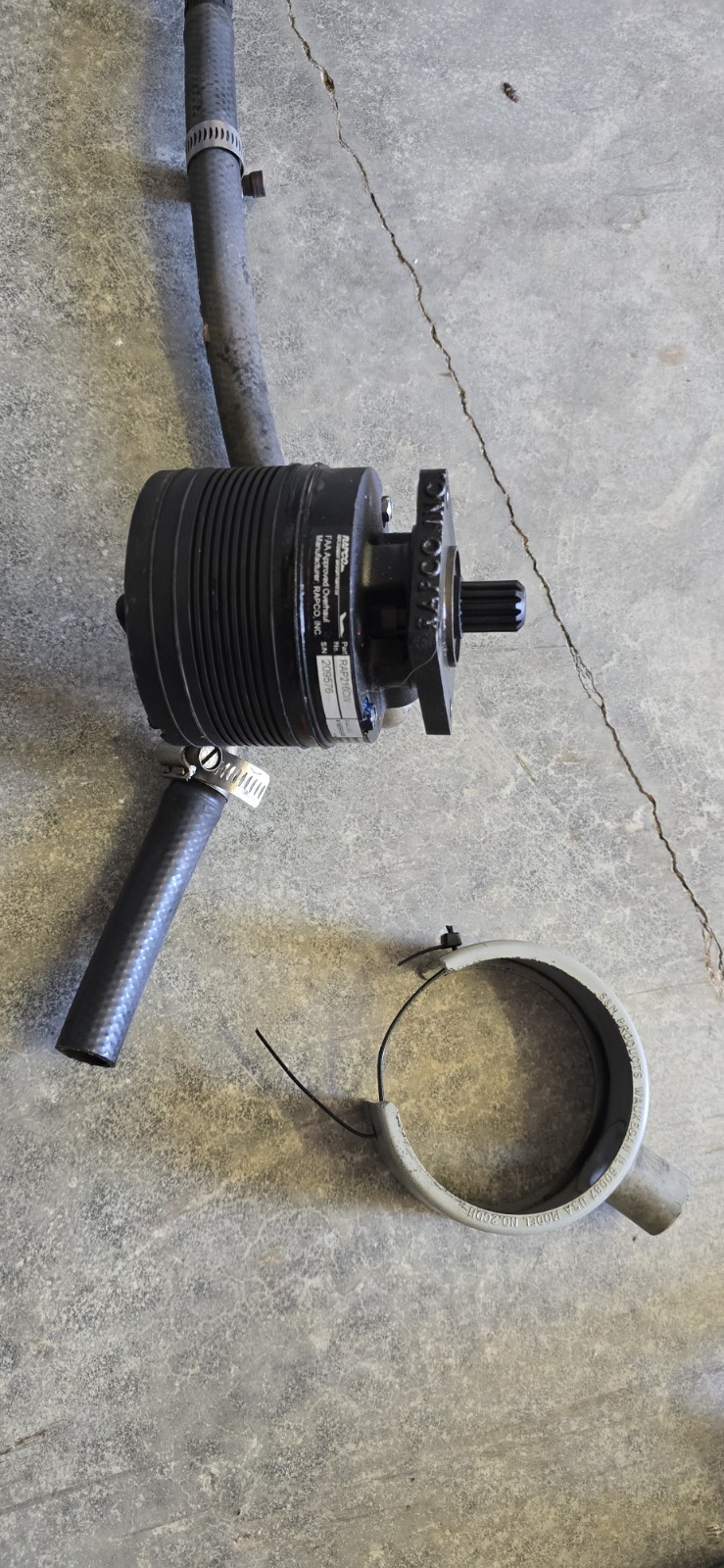Dry Air Pump RAP216CW With Protective Cessna Cover–Used. 30 day warranty.