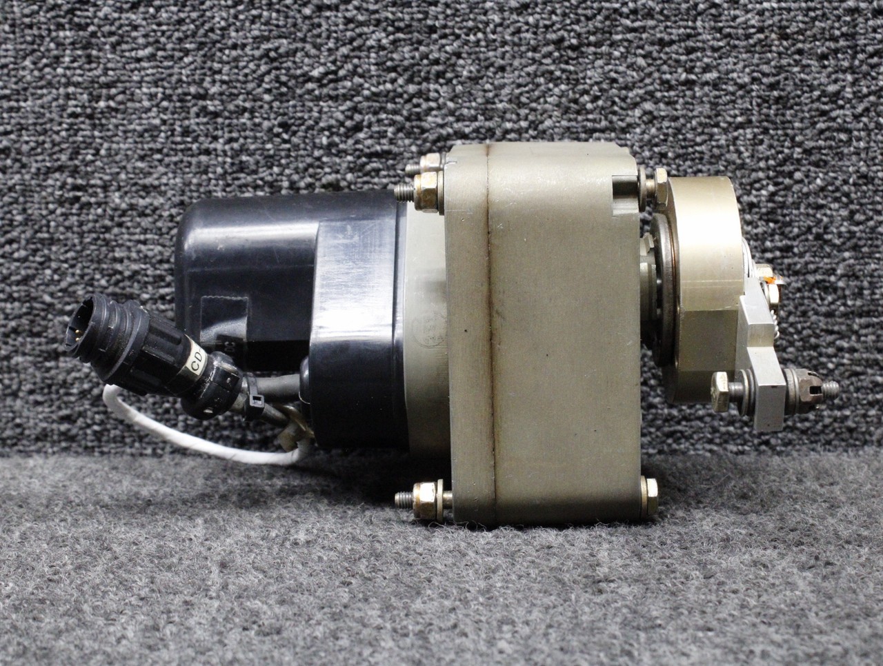 1C784-801 Century Flight Systems Yaw Servo Assembly (Volts: 14)