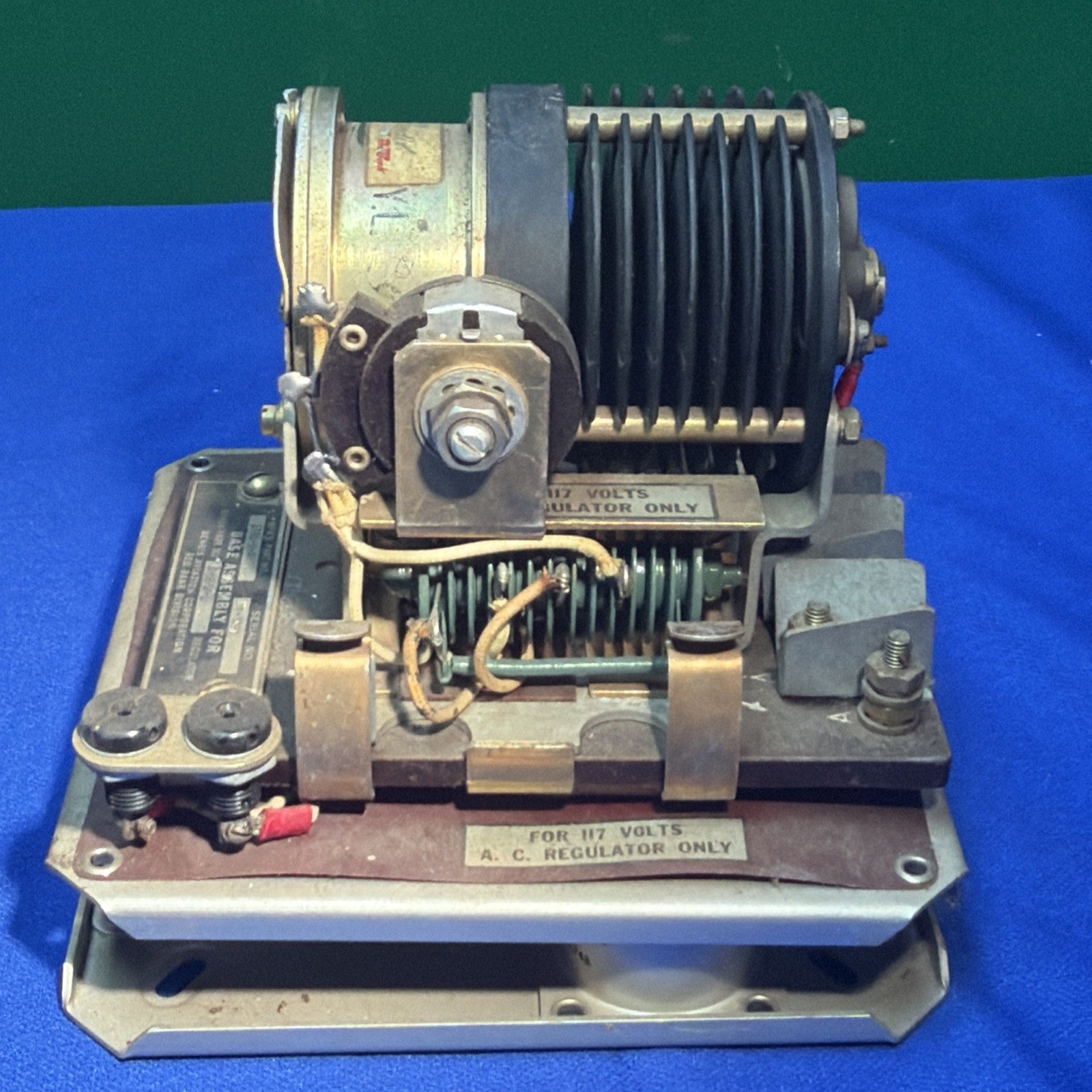 1598-1 Bendix Aviation Corp WW2 Regulator; Voltage, D.C. Generator 117 Volts