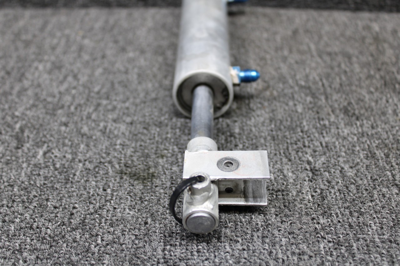 195300-2 Bellanca 17-30 Flap Hydraulic Cylinder Assembly
