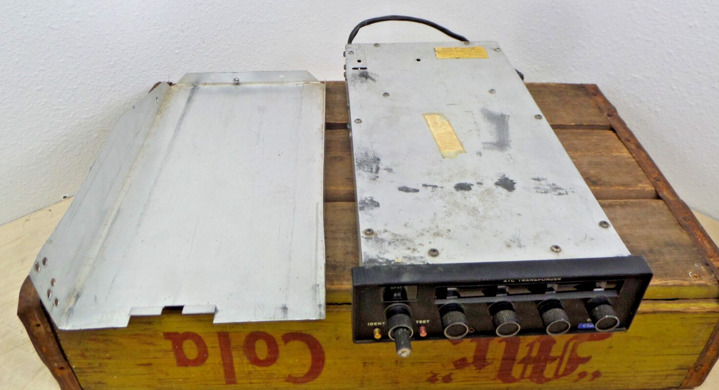 Cessna 150 L ATC Genave Transponder Beta 5000 w/Tray – PARTS/REPAIR/NOT TESTED