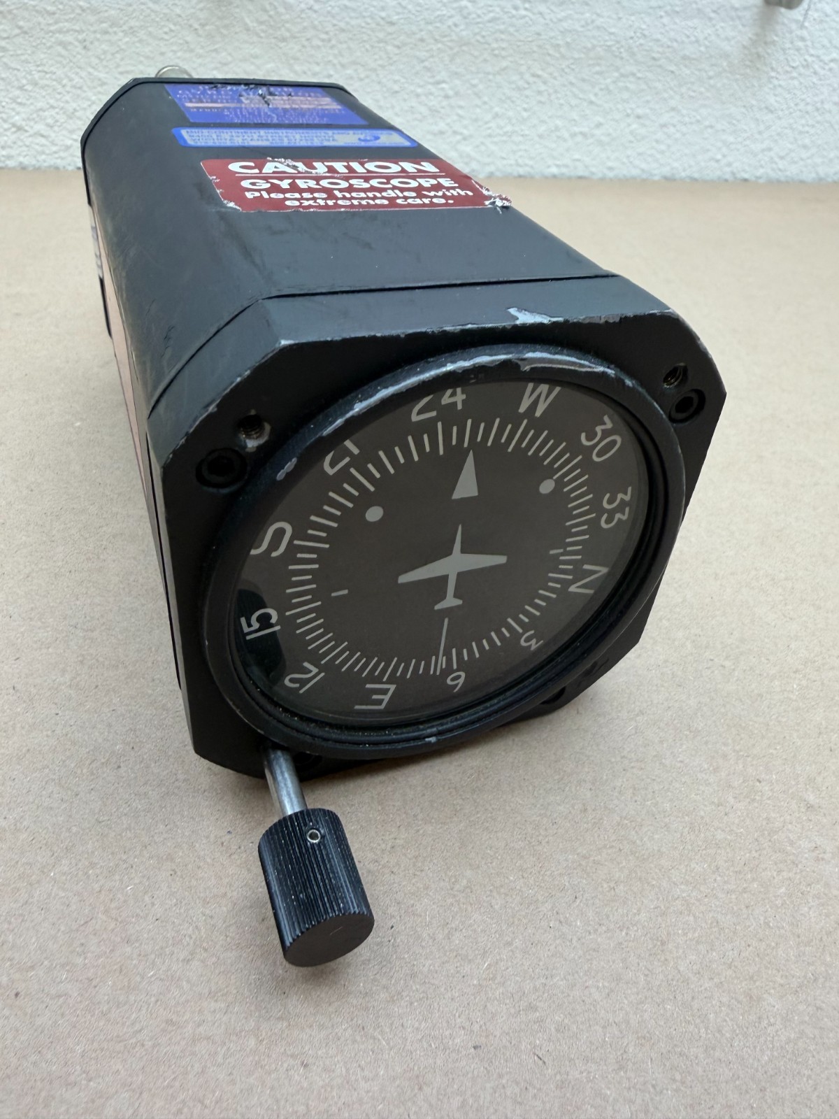 RC Allen J8000-1 Directional Gyro Indicator P/N: RCA11A-15 (0009D)