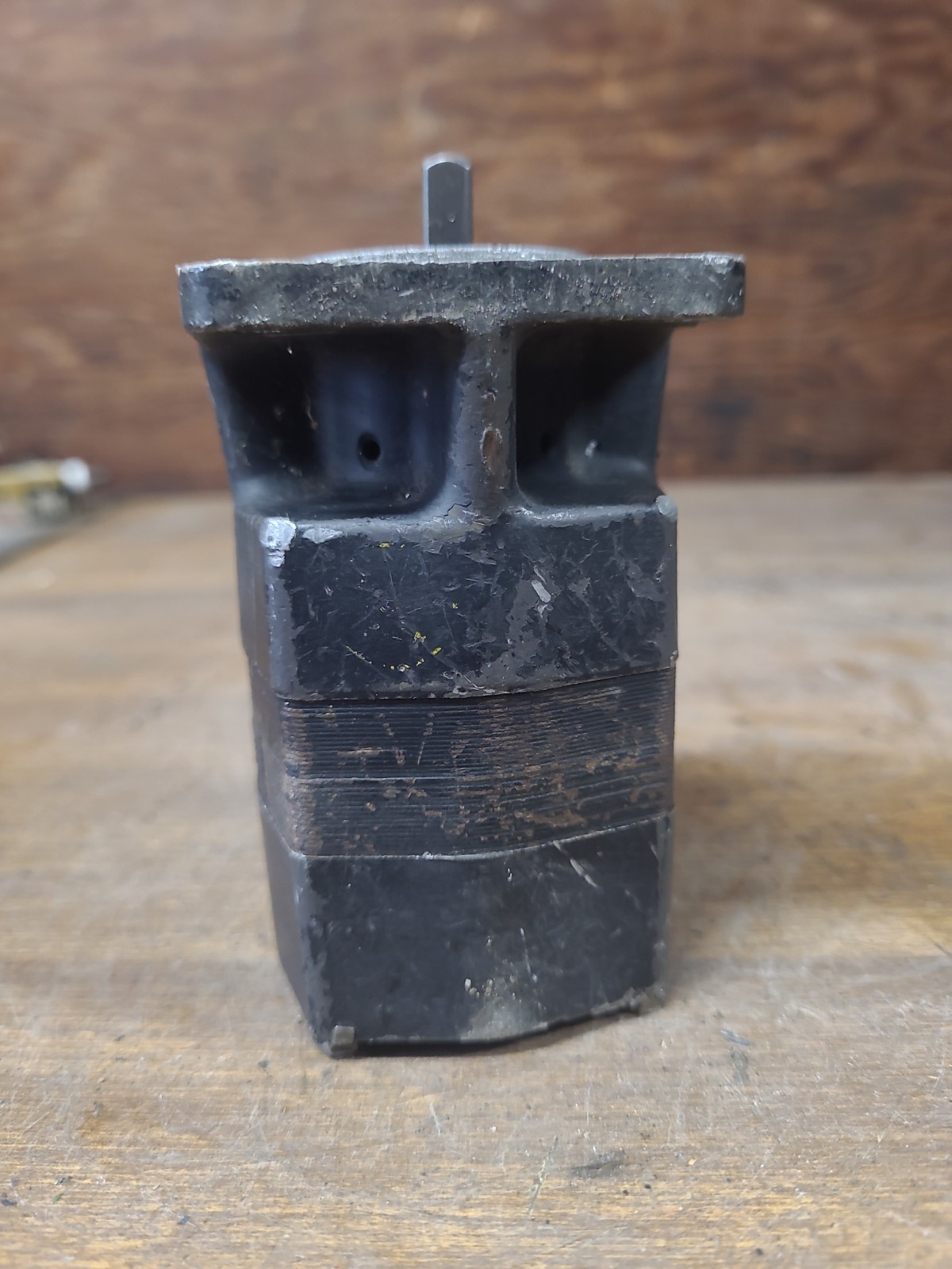 General Electric Tachometer Generator 2CM9AAC