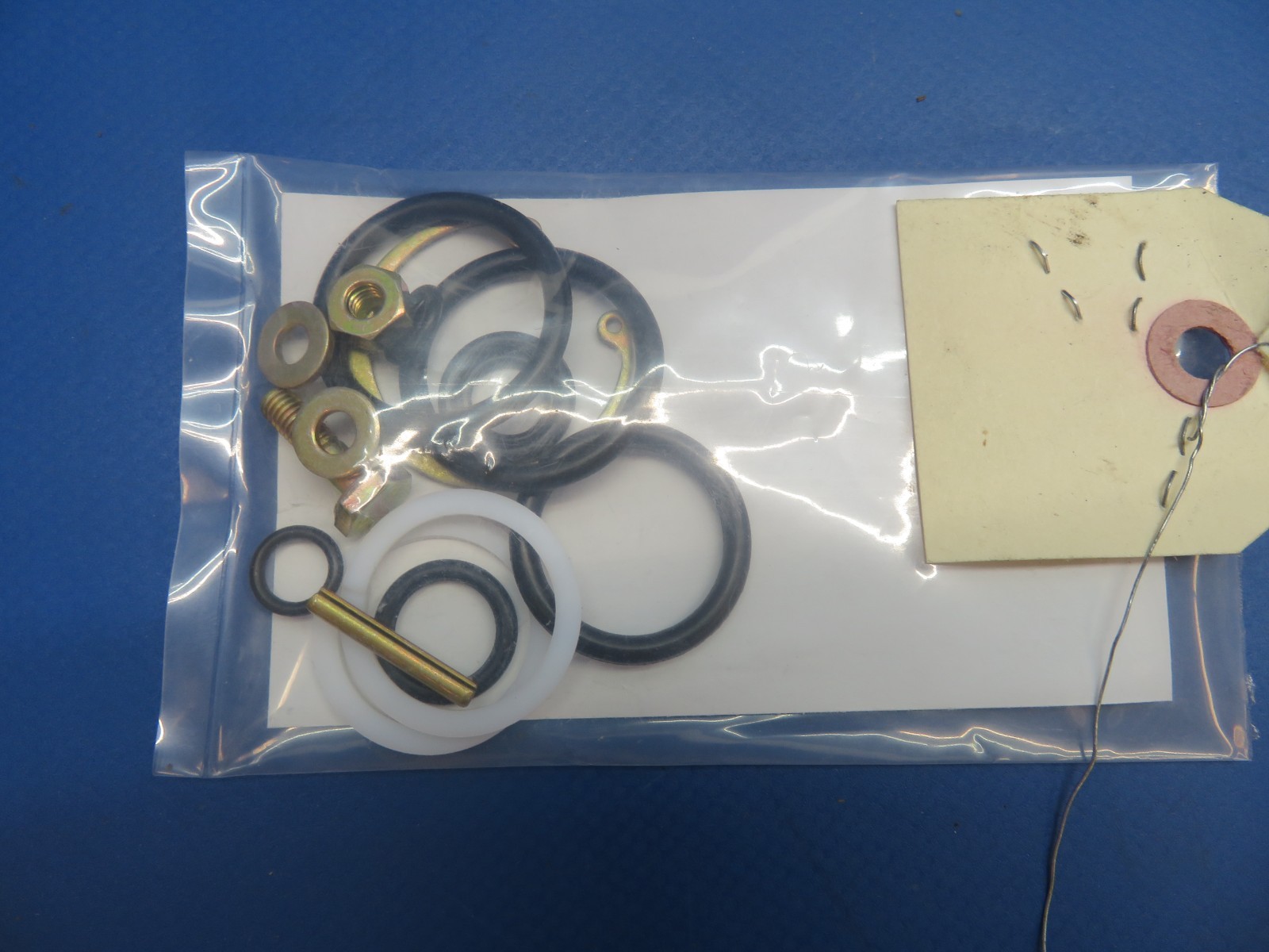 Cessna 310 Shimmy Dampener Housing w/ Repair Kit 0842410-1 PAINTED (0825-1720)