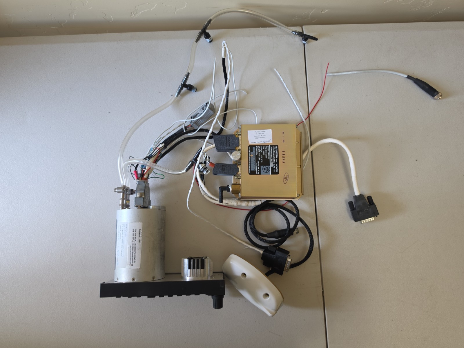 Aspen EFD1000 PFD P/N 910-00001-001 complete system as removed