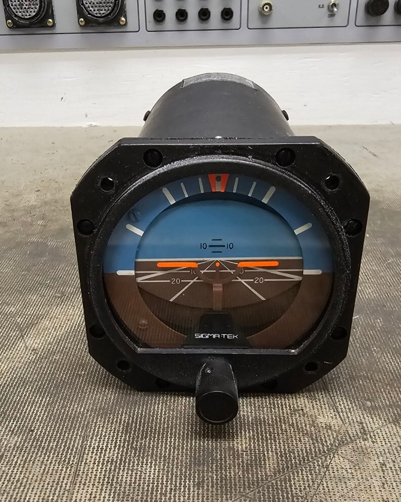 Sigma Tek Attitude Gyro Model 5000B-36 P/N: 23-501-06-16 W/ 60 Day Warranty