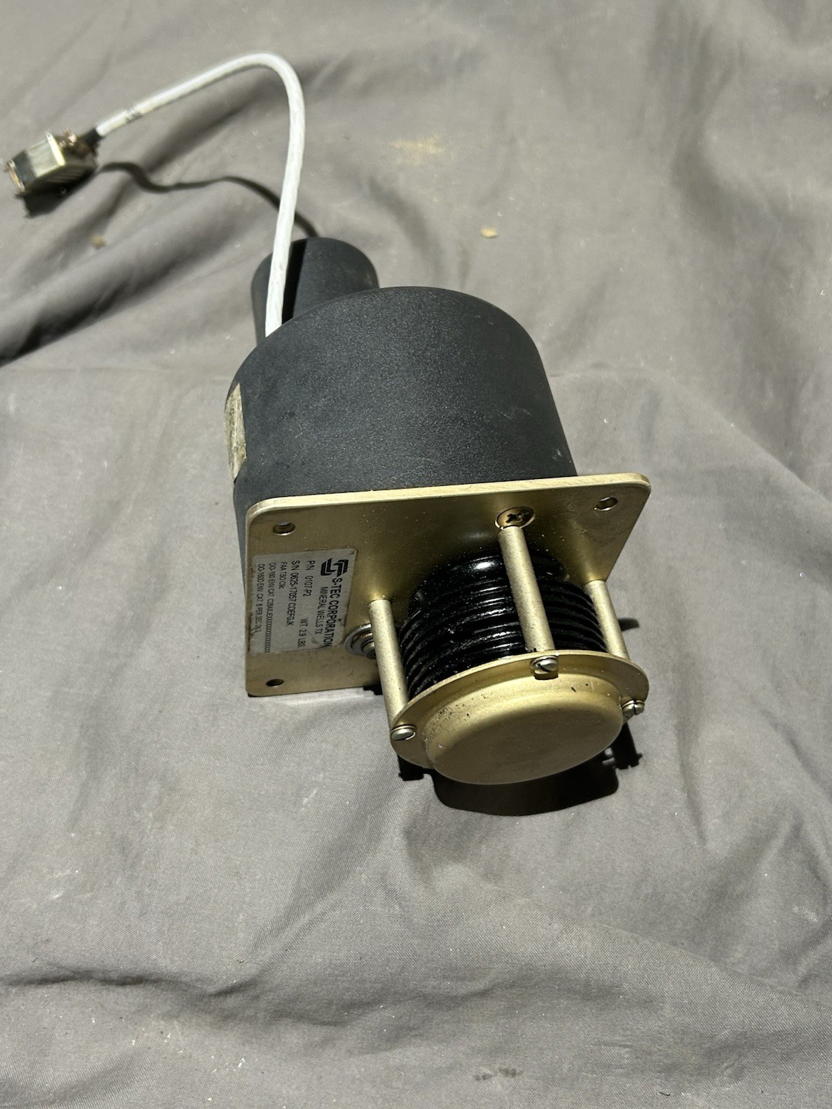 S-TEC Corporation 28 Volt AUTOPILOT Roll Servo P/N 0106-R9