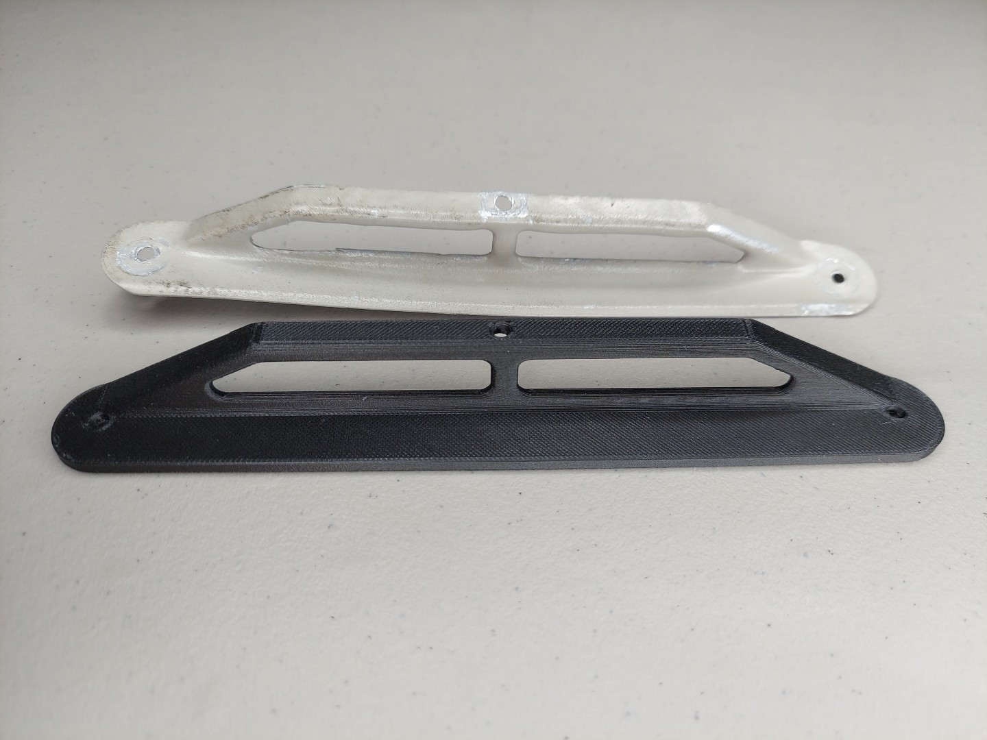 Cessna 172 Cabin Heat Vent Trim P/N: 0515020-1, 0700105-28