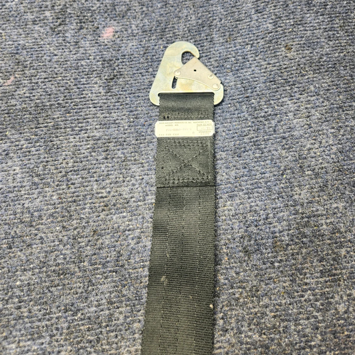 FDC-5900-150-2 | Davis Aircraft | Mooney M20J | Seatbelt Mooney Rear Seat Black