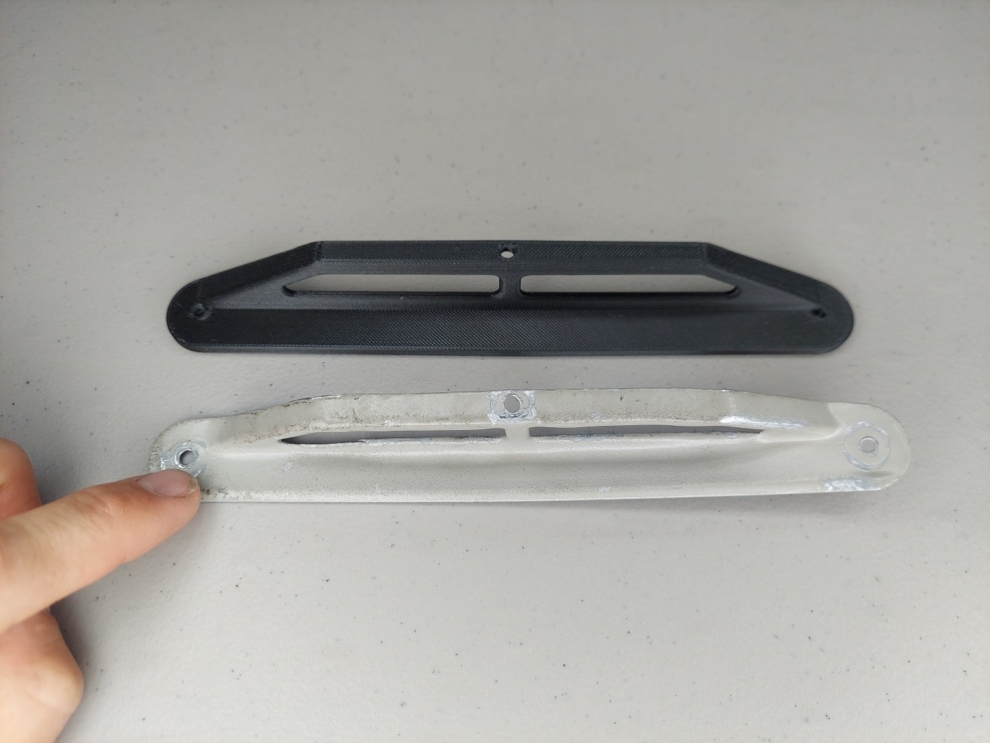 Cessna 172 Cabin Heat Vent Trim P/N: 0515020-1, 0700105-28