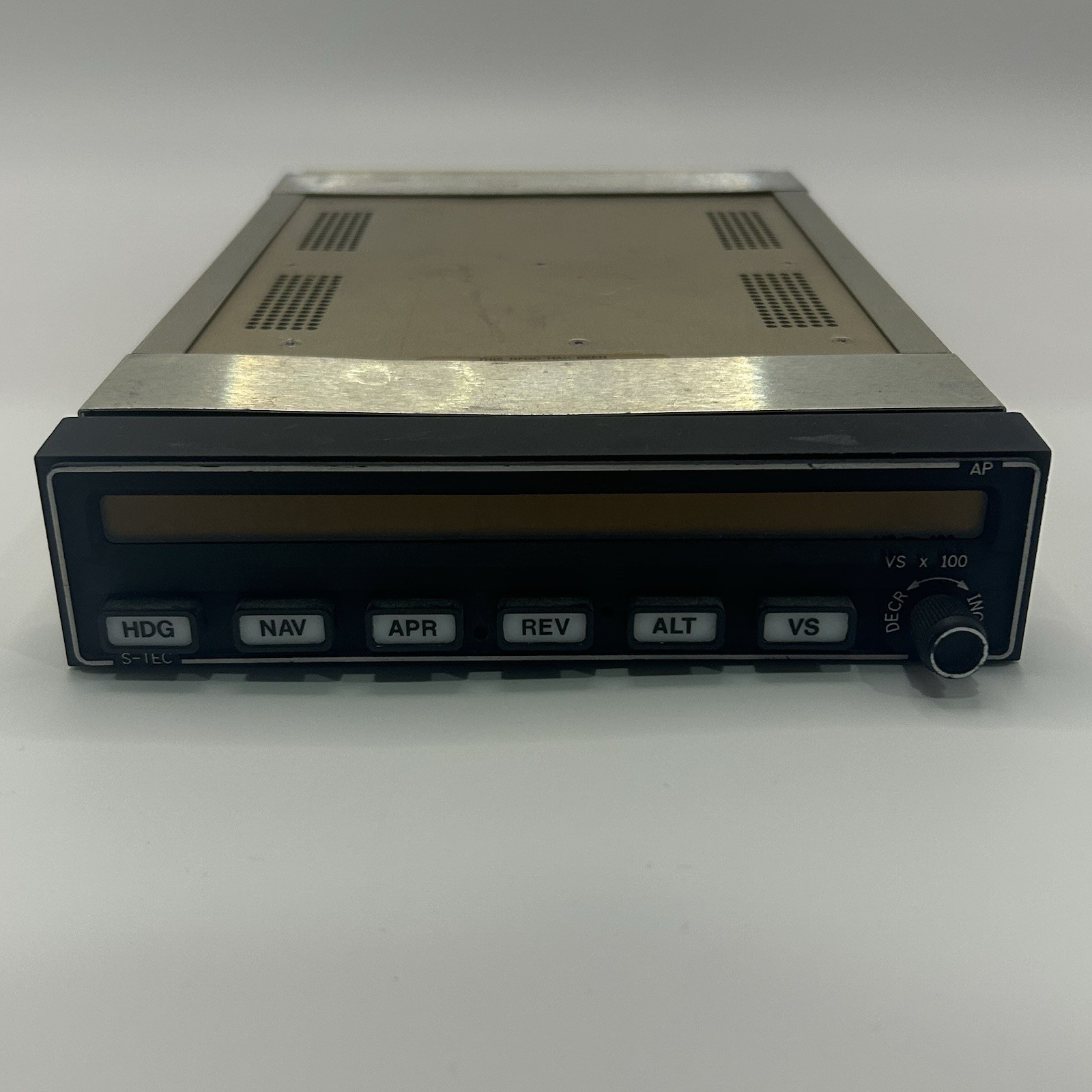 S-TEC 30/50/55X AUTOPILOT COMPUTER P/N 01192-22-36 + TRAY + CONNECTORS 14V PARTS