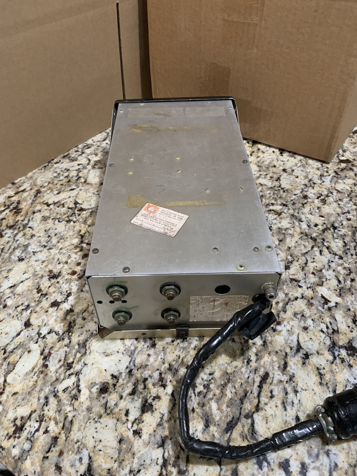 GENAVE ALPHA/200 NAV-COM AIRCRAFT RADIO – Untested Sold As Is For Parts