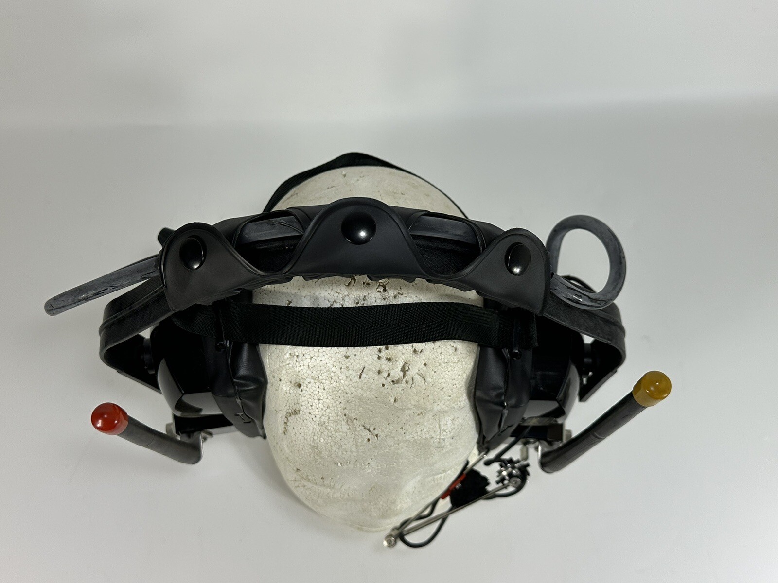 Earmark Series 4 Headset With Vox 130 HR-4 CH: 92/4 In Case with Manual
