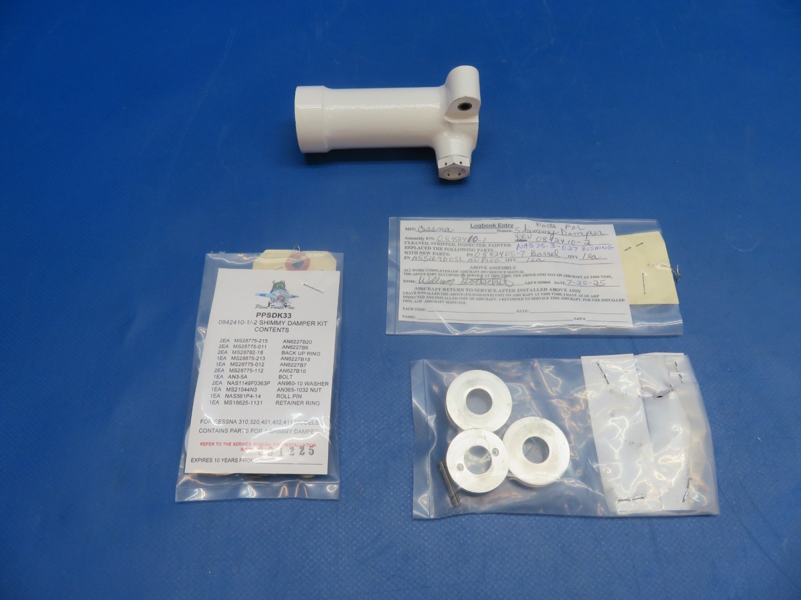 Cessna 310 Shimmy Dampener Housing w/ Repair Kit 0842410-1 PAINTED (0825-1720)