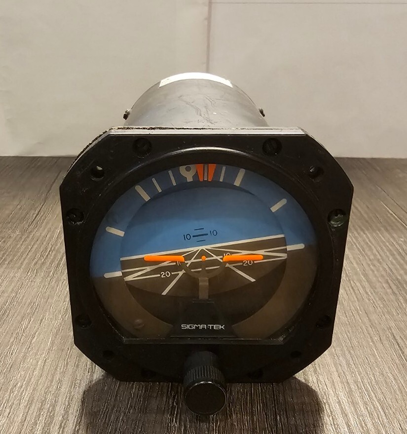 Sigma Tek Attitude Gyro Model 5000B-36 P/N: 23-501-06-16 W/ 60 Day Warranty