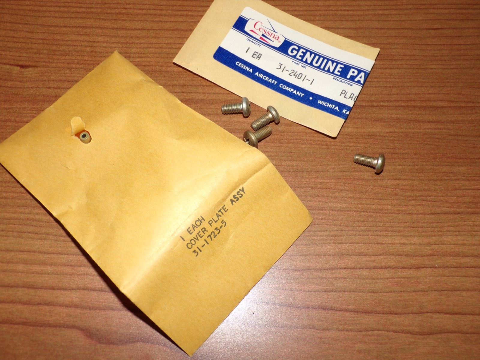 Cessna MOD Kit Grimes 30-1171-1 with Cover 31-1723-5 and Placard 31-2401-1