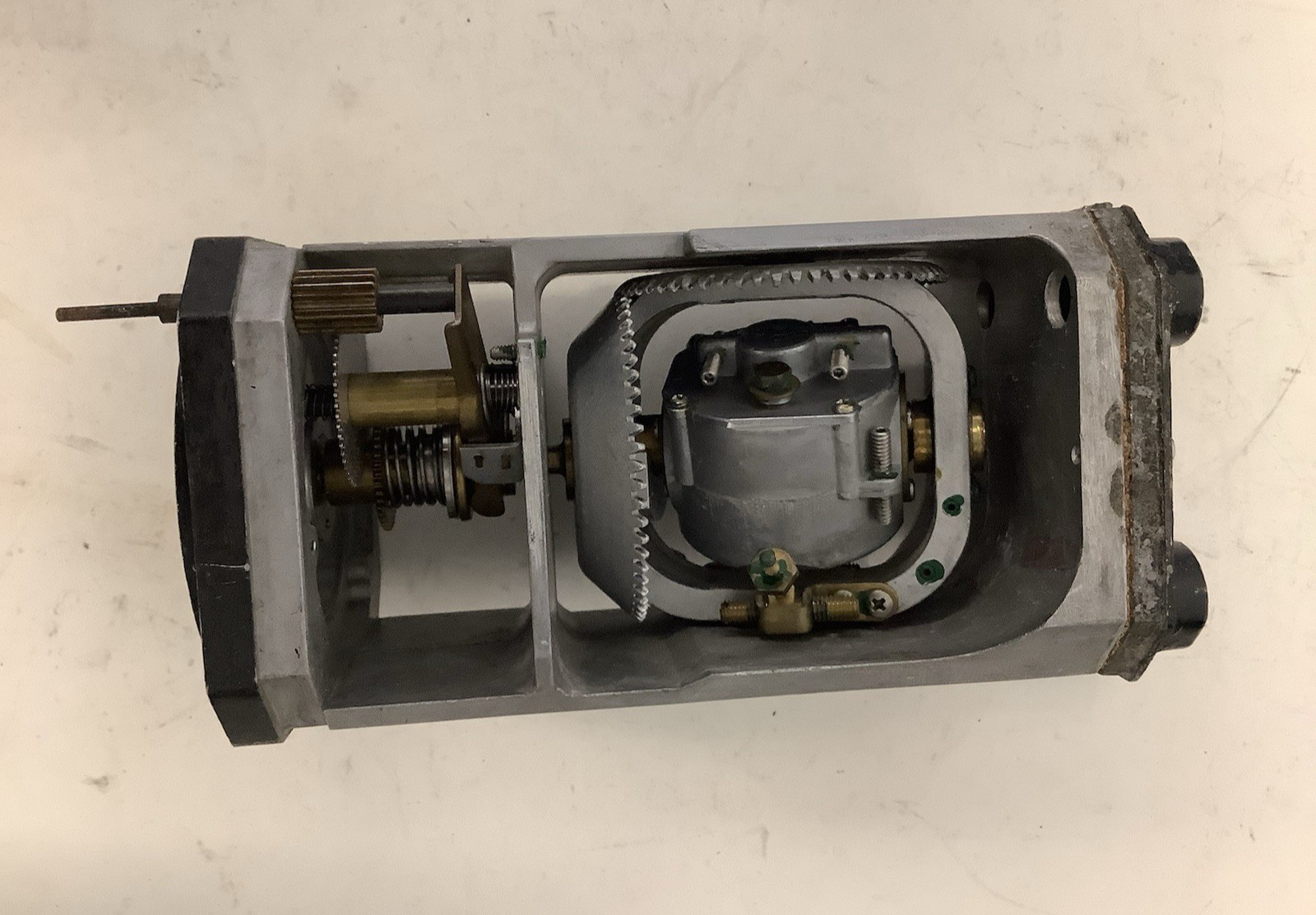 Cessna Aircraft RCA11-1 Directional Gyro Indicator Gauge C66-1002-0503
