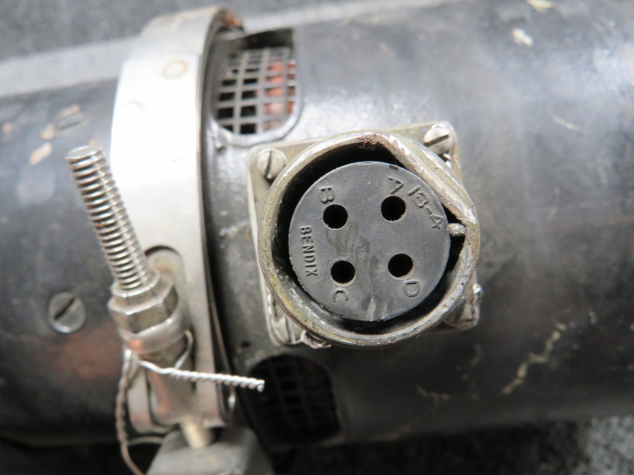 23069-015, 23070-320 Lucas & Lear Siegler Starter Generator w Magnet (Worn Unit)