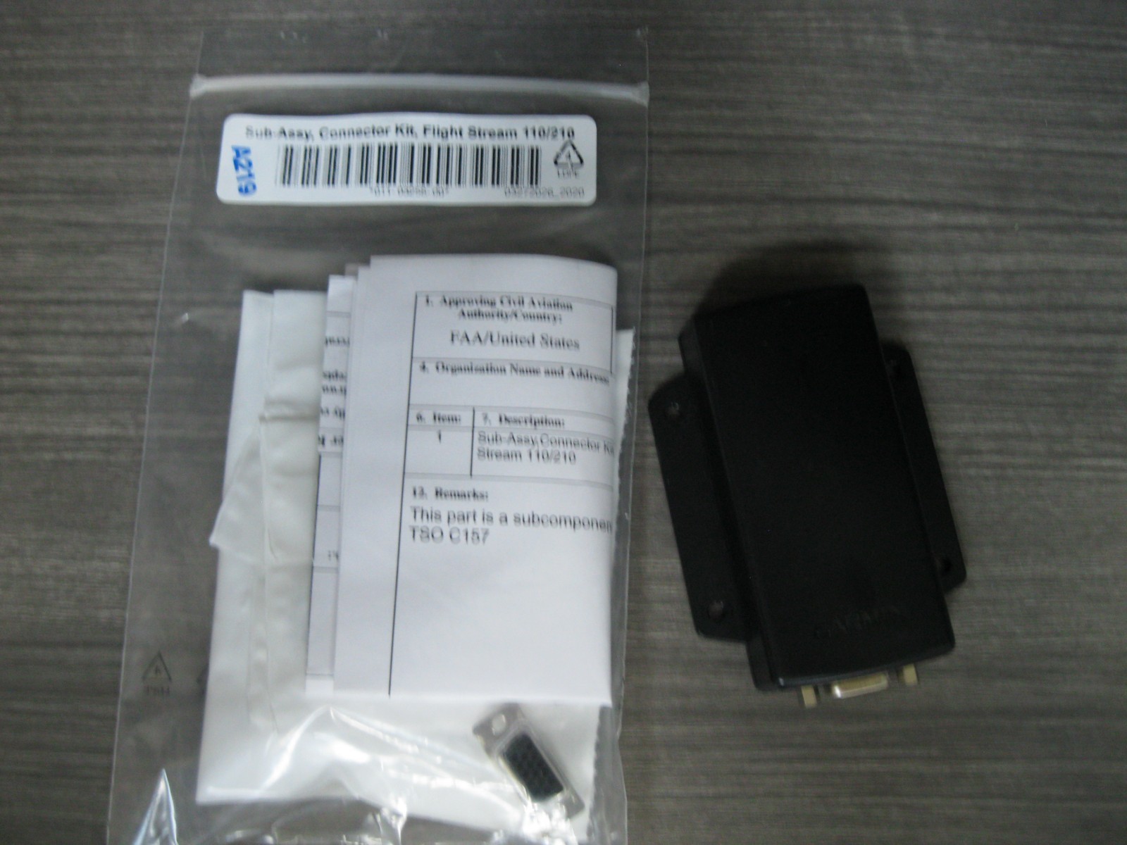 Garmin Flightstream 210 w/ connector kit PN: 011-03257-40 FS210 FS 210
