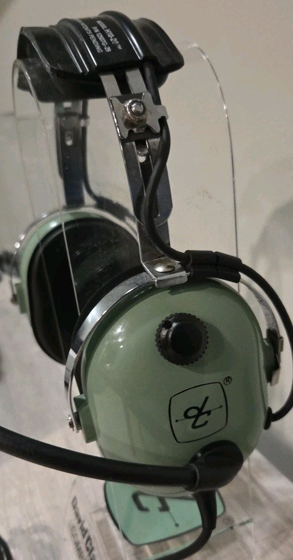 David Clark H10-20 Aviation Pilot Headset Dual GA Plug New Mic Cover