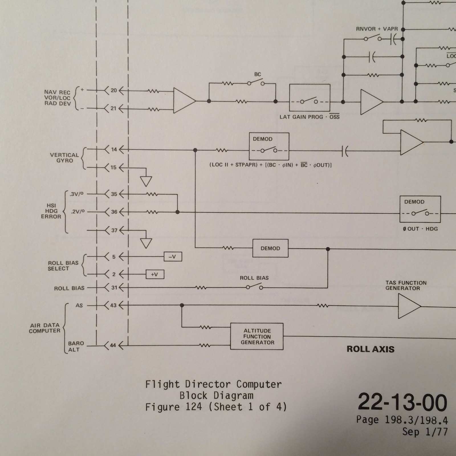 Sperry SPZ-700 Autopilot Flight Director in deHavilland DHC-7 Maintenance Manual