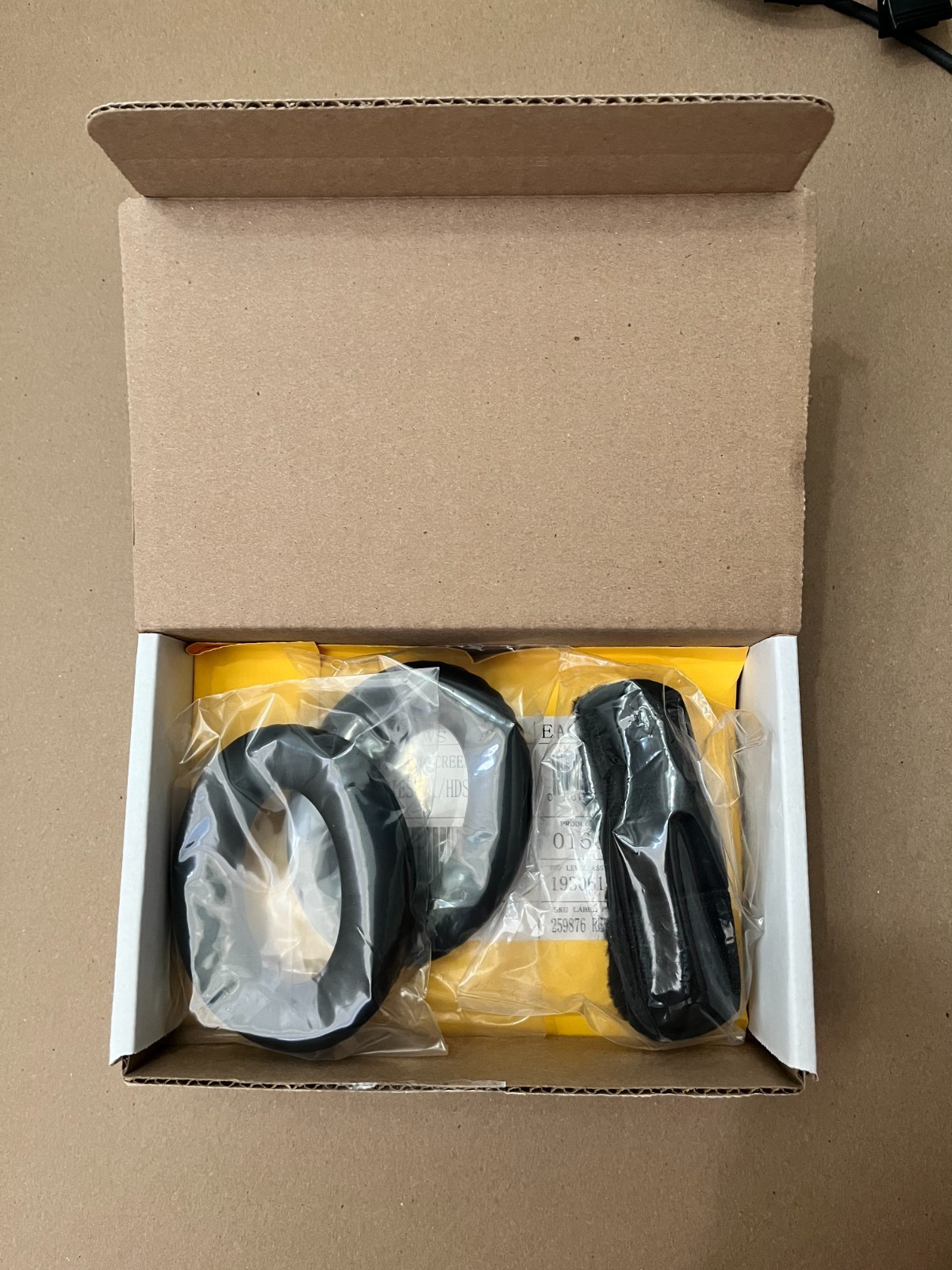 Bose A20 Aviation Headset with Bluetooth and Dual Plug Cable Black