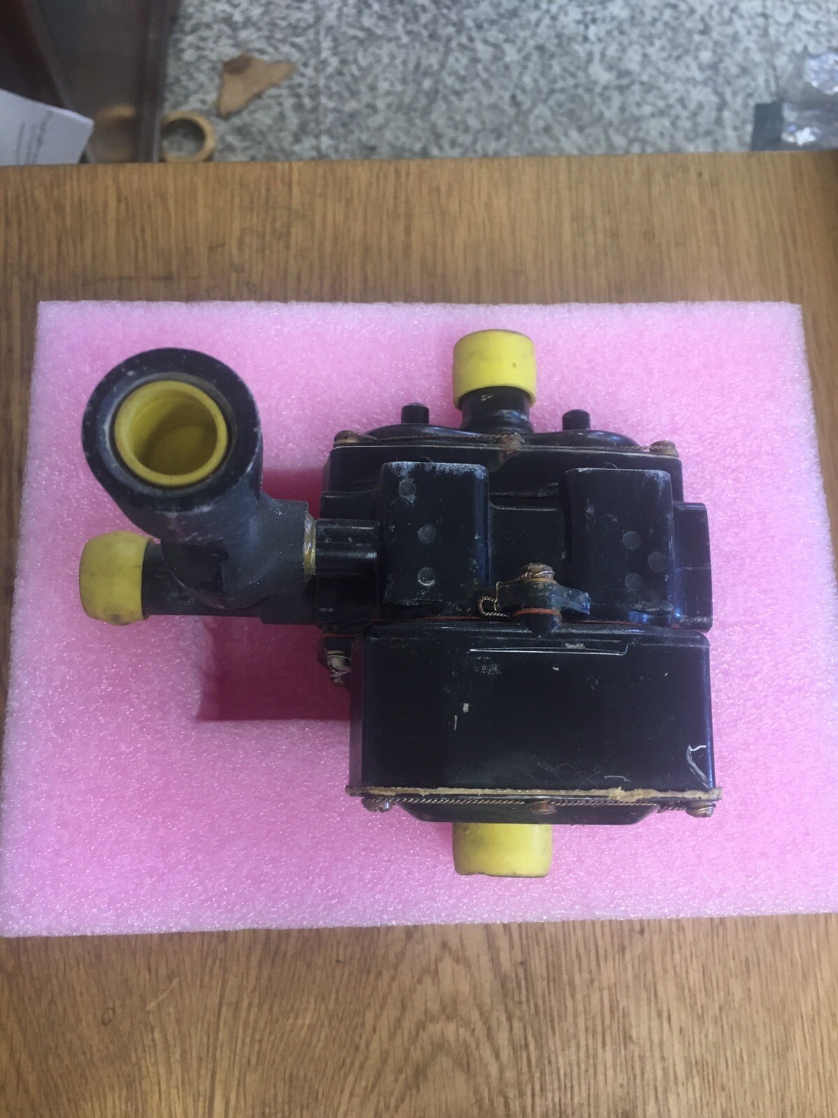 Lucas Aerospace Ejector Distributing Valve 28V 1.5A P/N 38E63-1B 7/90