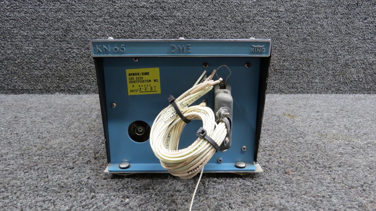 066-1029-00-01 King Radio KN-65 DME Processor with Tray and Mods (Volts: 14-28)