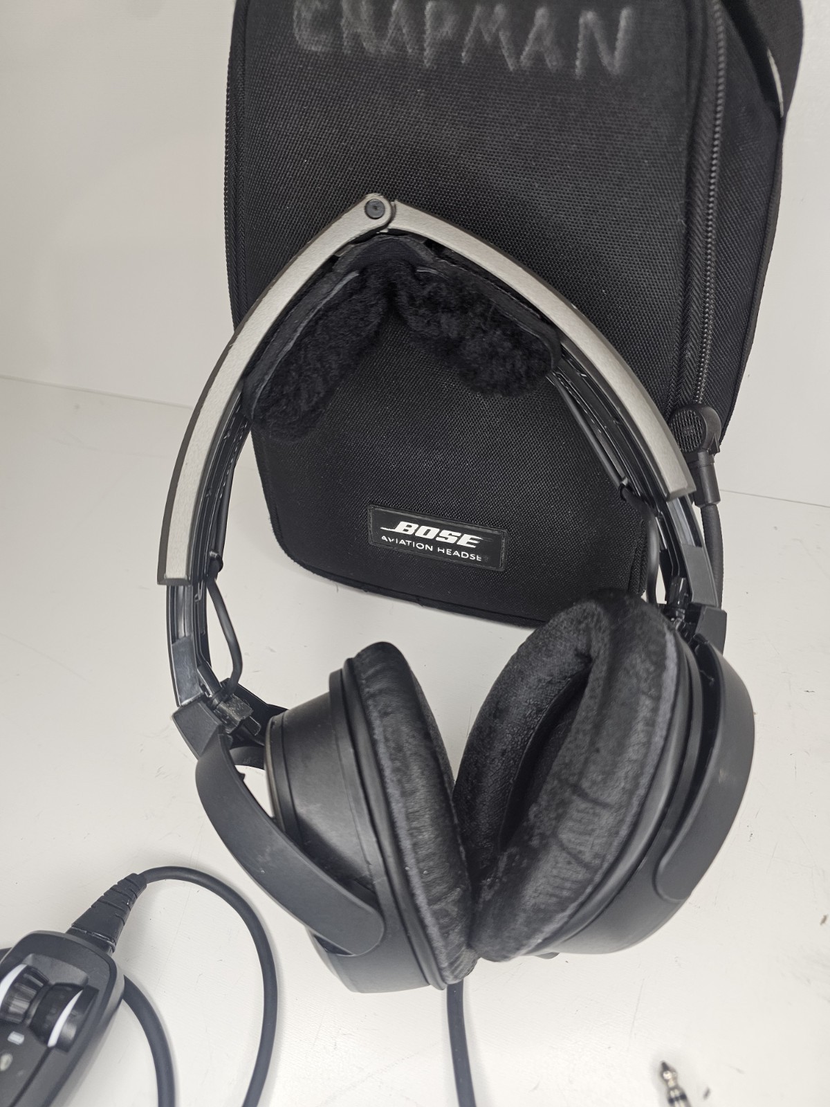 Bose A20 Aviation Headset w/ Bluetooth Dual Plug GA Cable & Carrying Bag