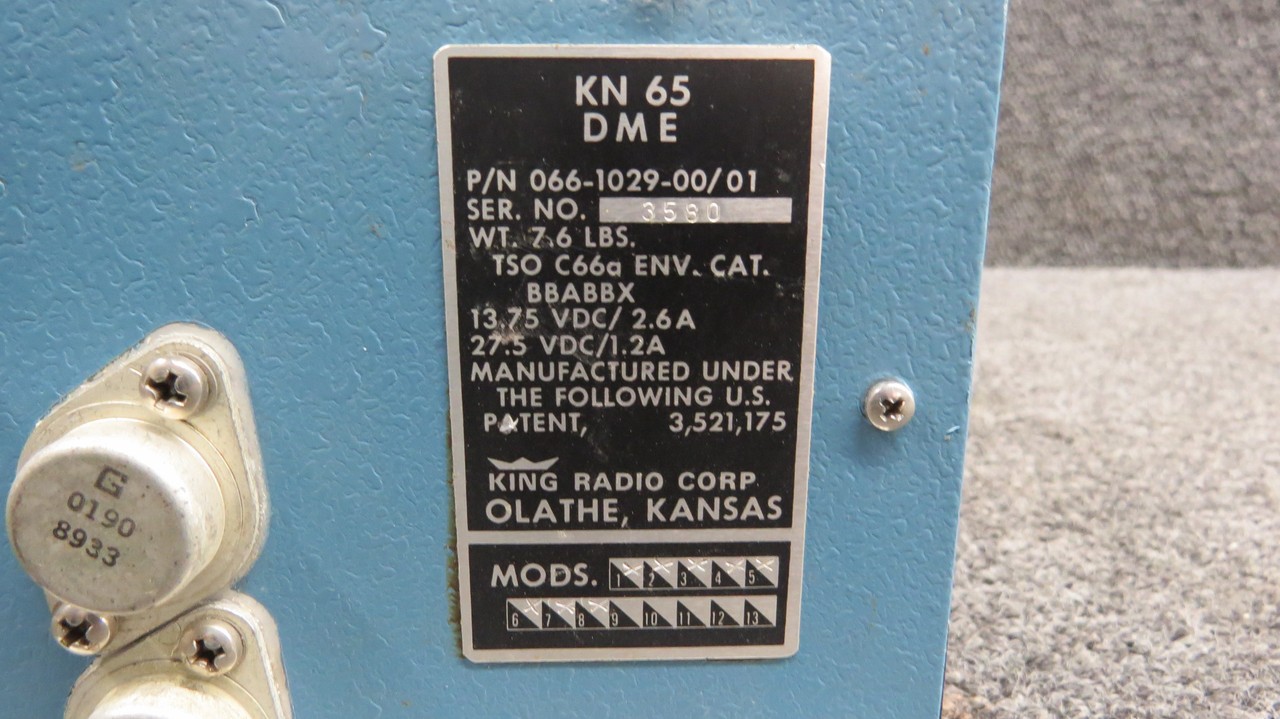 066-1029-00-01 King Radio KN-65 DME Processor with Tray and Mods (Volts: 14-28)