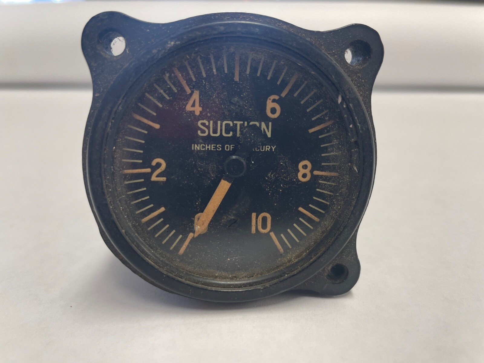United States Gauge Co. Suction Gauge P/N 1 7/8-21-L (working order)