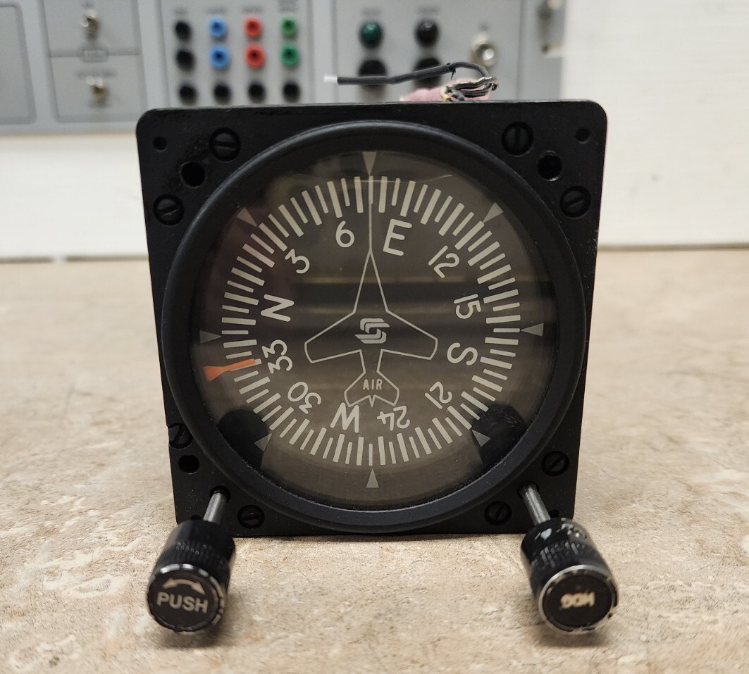 Sigma Tek Directional Gyro 4000D-6 P/N: 1U262-006-45 Stec 6406-14L W/ 60 Day War
