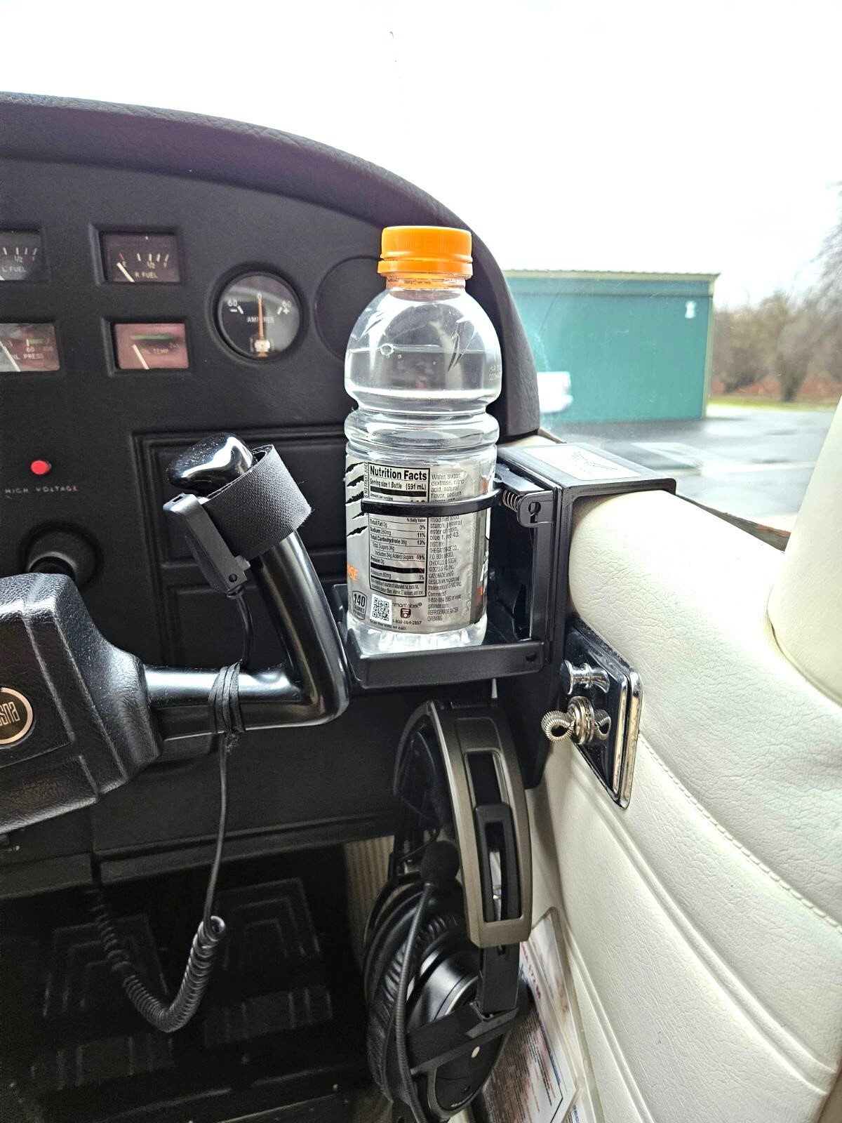 CESSNA 172 CUP HOLDER **WITH HEADSET HOLDER EXTENSION** – C thru Q Models