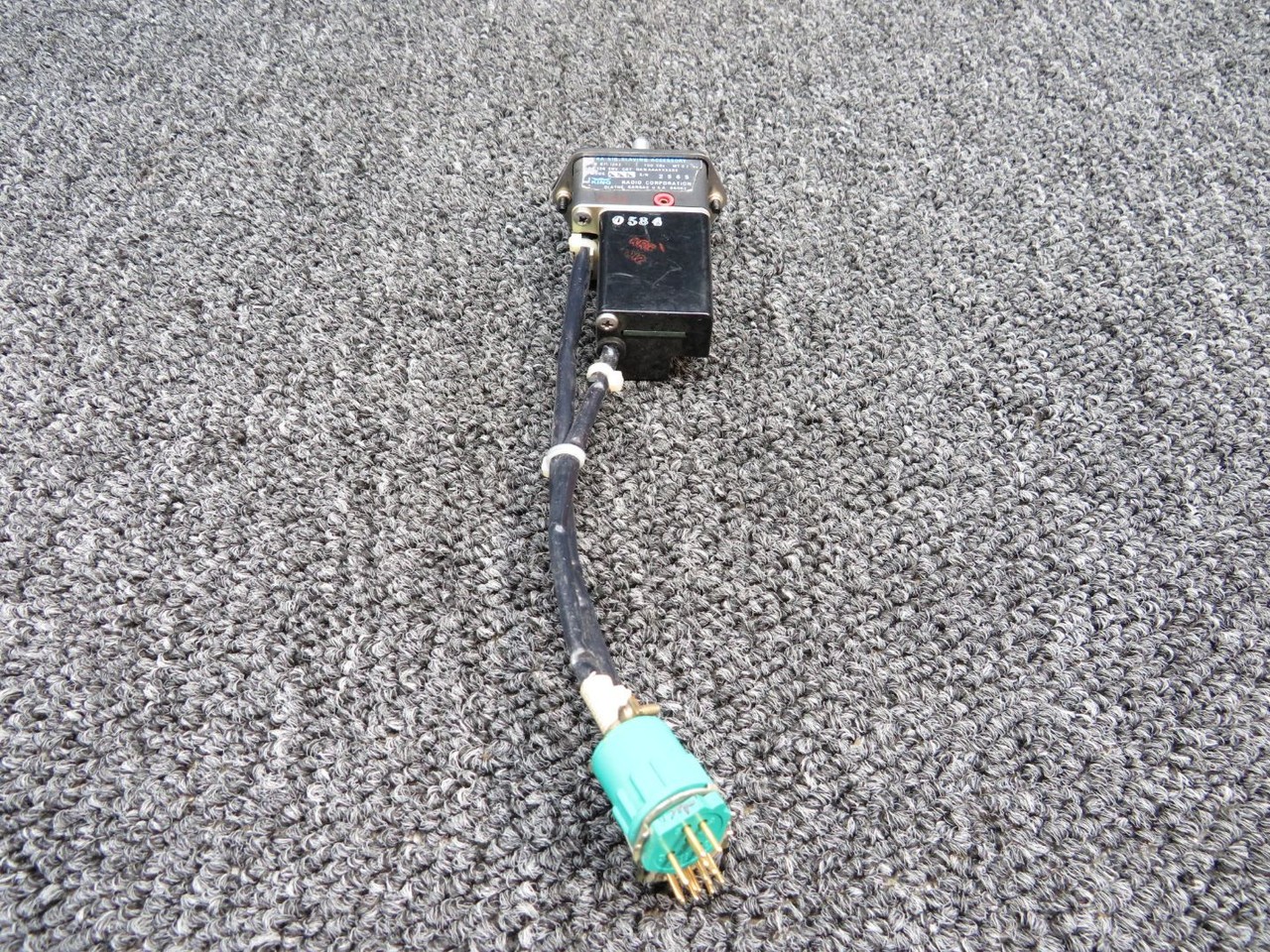 071-1242-05 King Radio KA-51B Radio Slaving Accessory (Broken Ears)