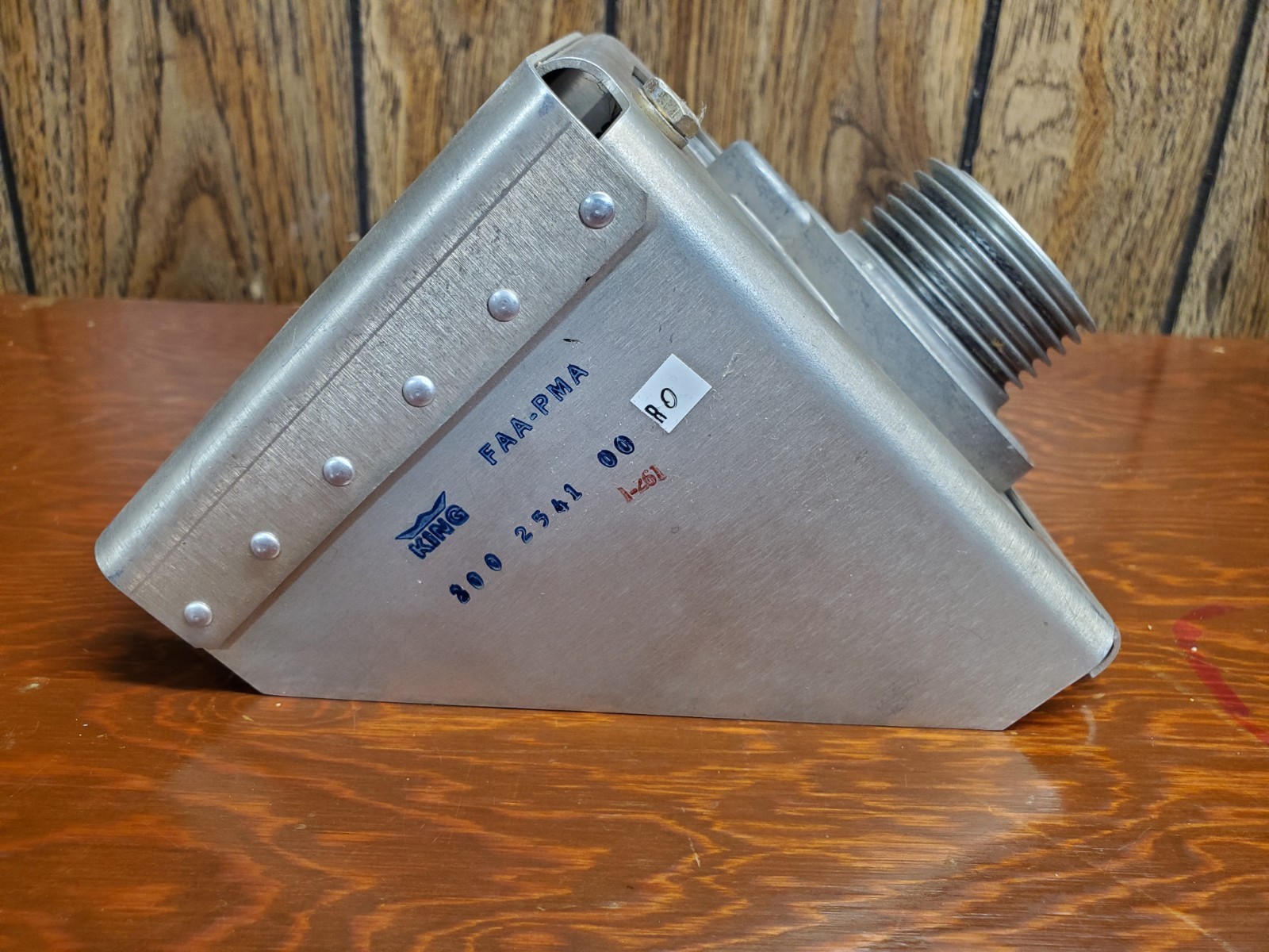 Bendix/King KM-275 Servo Mount 065-0030-00 – Untested – Free Shipping