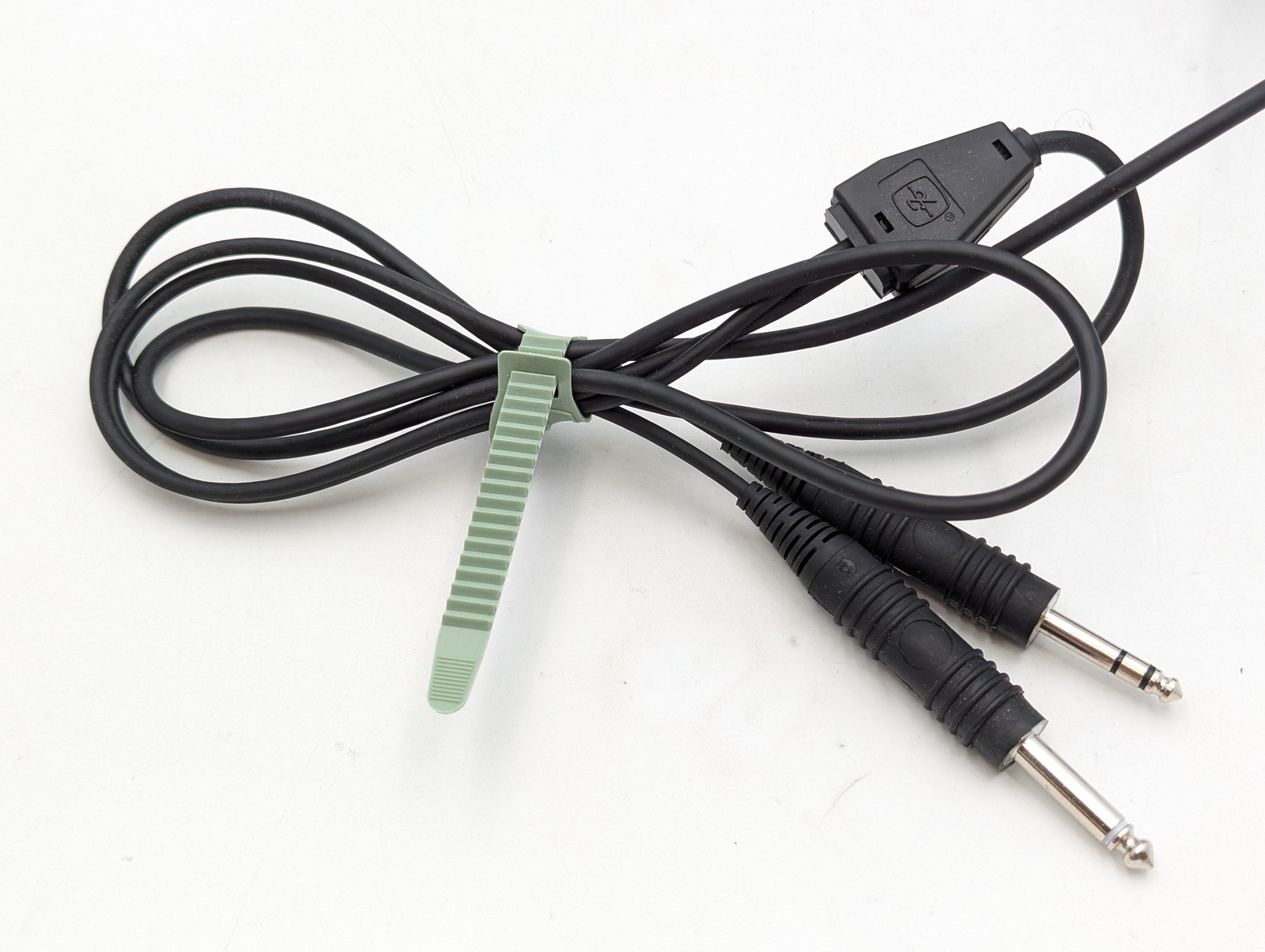 David Clark H10-60 Aviation Headset w/ Built in Mic (40128G-01) Green
