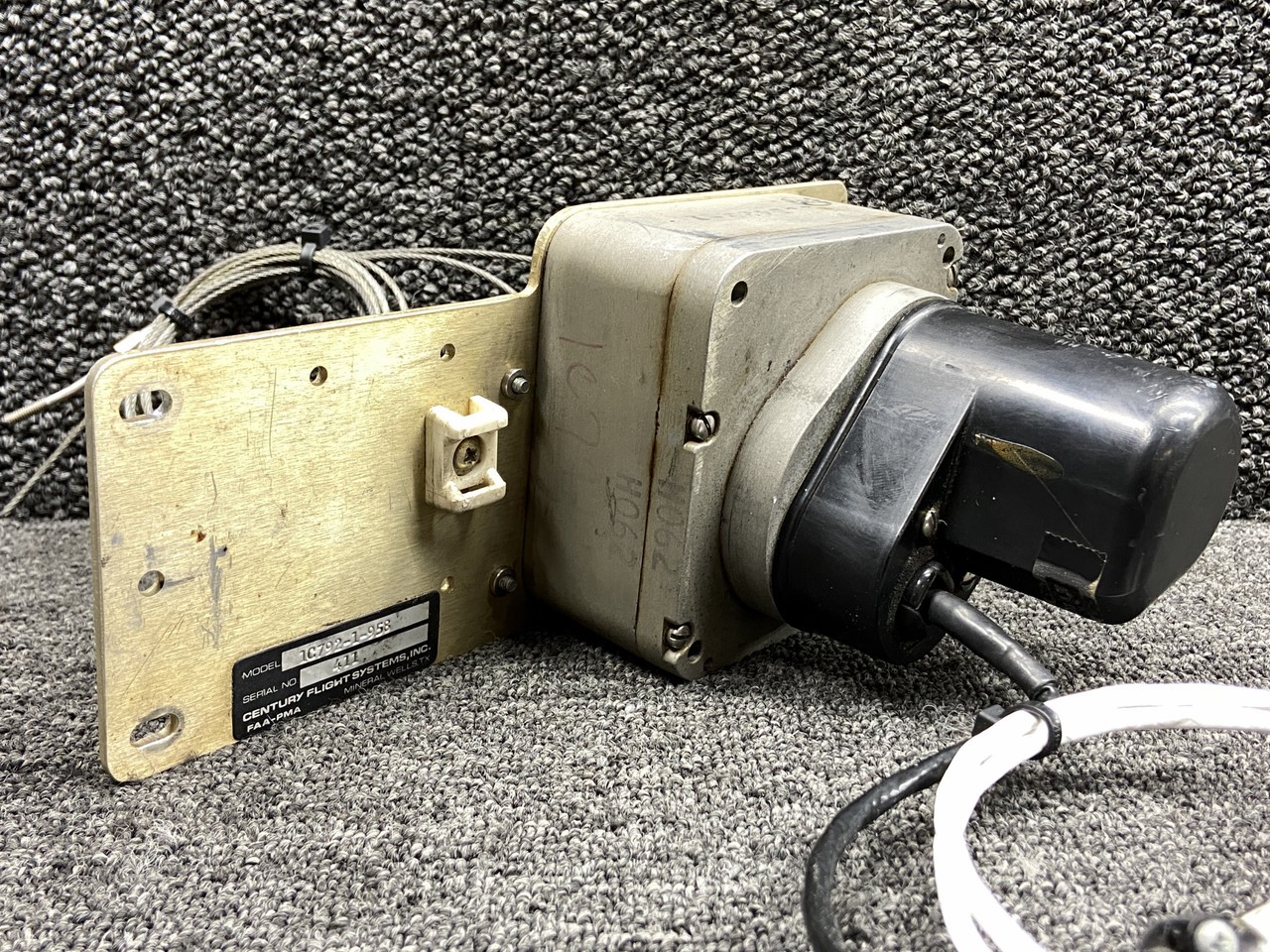 1C792-1-958 Century Flight Autopilot Servo Assembly