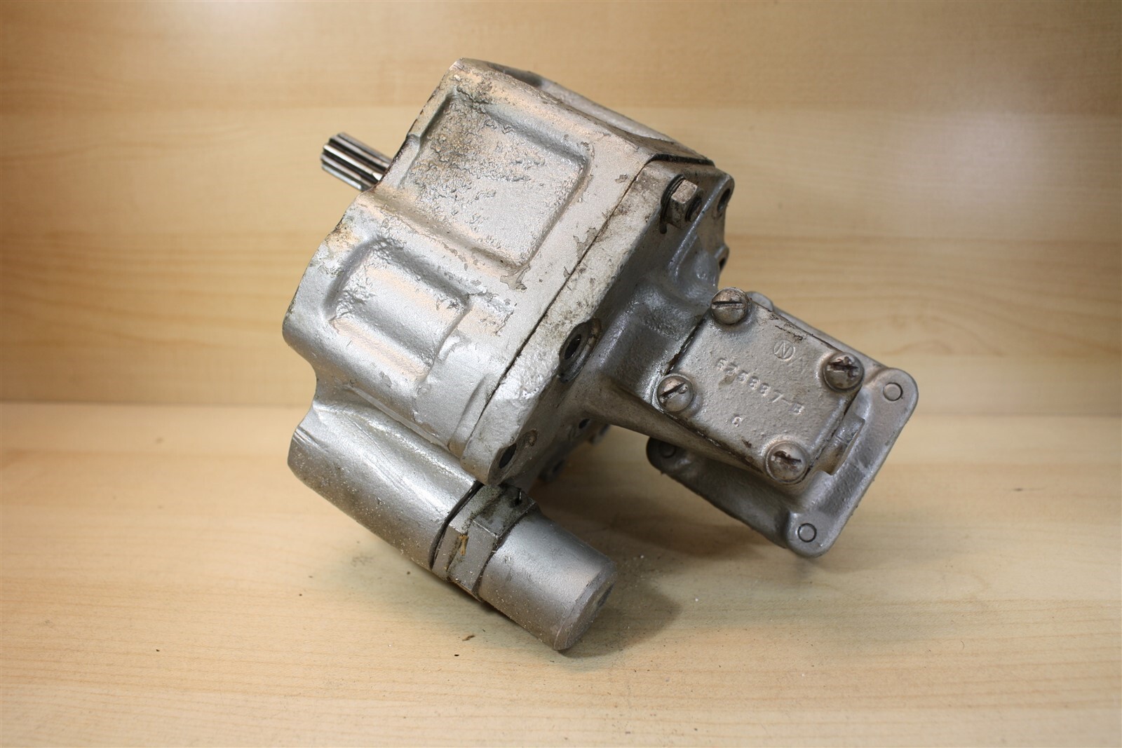 Continental 538755 Oil Pump with Gears and Cover 538579-M